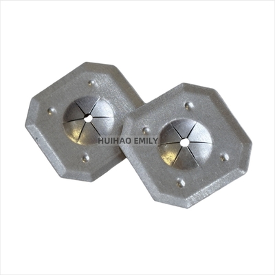 Rondella autofilettante quadrata in acciaio zincato da 32 mm per fissaggio perni isolanti da 2,7 mm