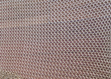 Rete metallica ad anelli per tendaggi architettonici per pareti divisorie