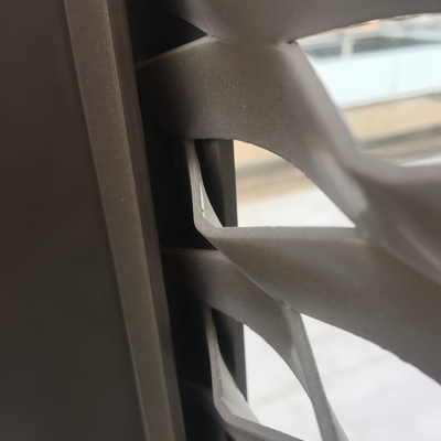 Collegamento ricoperto PVDF la maglia metallica ampliata struttura per il pannello di parete esterno di Curtan