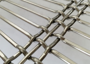 Rete metallica in acciaio inox su misura per facciate di edifici