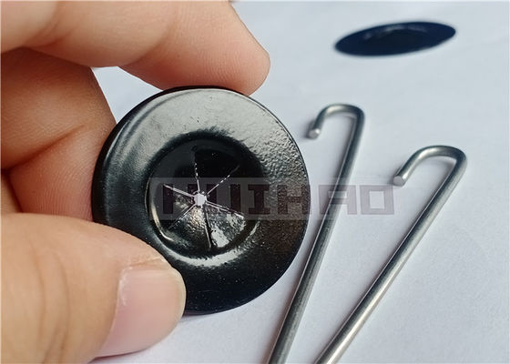 Ganci a J in acciaio inossidabile da 2,0x100 mm utilizzati con rondelle autobloccanti nere per fissare la rete ai pannelli solari