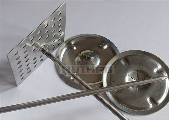 Fabbricazione di dispositivi di fissaggio per pin di isolamento a 12 calibri con base perforata