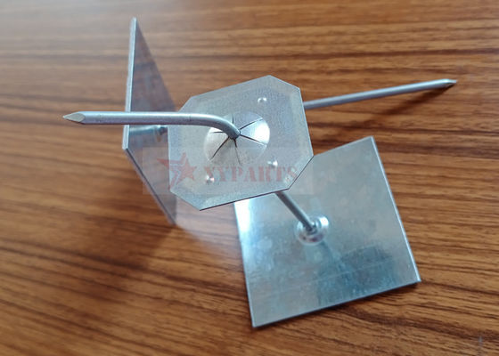 Pini di acciaio galvanizzato per fissare il materiale isolante preformato al condotto metallico