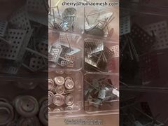 Perno e clip isolante con base perforata in acciaio zincato per l'installazione dell'isolamento in lana di roccia